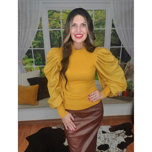 FAUX Leather Skirt - Picture 2 of 6